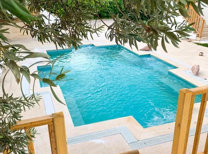 Alacati Barbarossa Çeşme