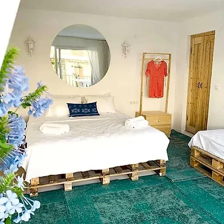 Отель Alacati Barbarossa 3*